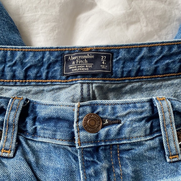 Abercrombie girlfriend jeans - Picture 6 of 6